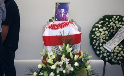 Με τη σημαία του Θρύλου το τελευταίο «αντίο» στον κυρ. Νίκο (photos)
