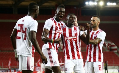 Με το πόδι στο «γκάζι», αλλά και βήμα-βήμα