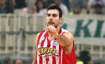 «Επέστρεψε στα ένδοξα ερυθρόλευκα»