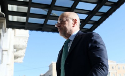 Μήπως να ρωτήσεις τους Παναθηναϊκούς πόση ντροπή νιώθουν για εσένα;