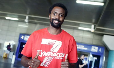 Έφτασε ο Ζαν Σαρλ (photos)