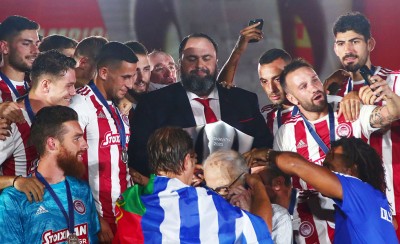 Ωραίες, «ερυθρόλευκες» στιγμές με Μαρινάκη και Βαλμπουενά