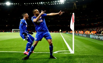 Η πιο μεγάλη ώρα είναι τώρα, Θρύλε...