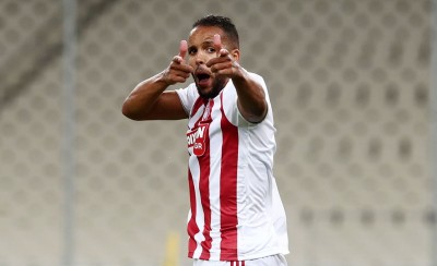 Φήμες για Φενέρ και Ελ Αραμπί