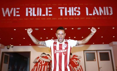 Ραφίνια: «Πάμε Ολυμπιακάρα!» (photo)