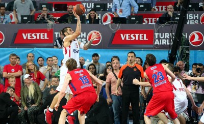 Με Θρύλο η κορυφαία στιγμή σε τελικό Ευρωλίγκας! (video)