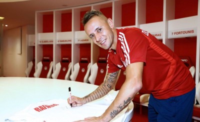 Ραφίνια σε Μαρινάκη: «Ευχαριστώ»