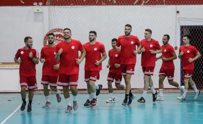 Την Τρίτη το πρώτο φιλικό