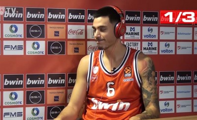 Γέλιο με Κόνιαρη στο «ερυθρόλευκο» παιχνίδι