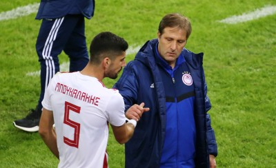 «Είμαστε όλοι δίπλα στον Μπουχαλάκη. Παίζει με την ψυχή του»