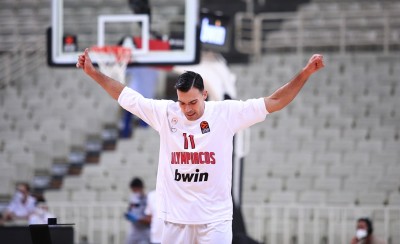 Όλα καλά με Σλούκα, μπήκε ξανά