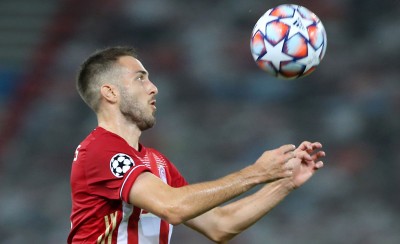 Το παίρνει πάνω του