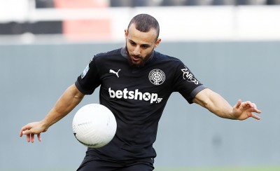 Η τριπλέτα της Super League που του έχει «γυαλίσει»