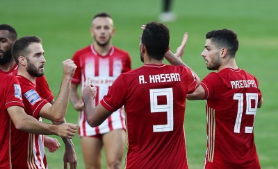 Διέλυσε το μπλόκο, πέρασε μπροστά (video)