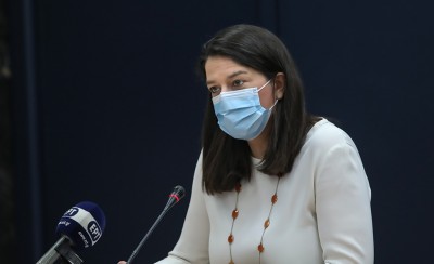 Κλειστά και δημοτικά, νηπιαγωγεία