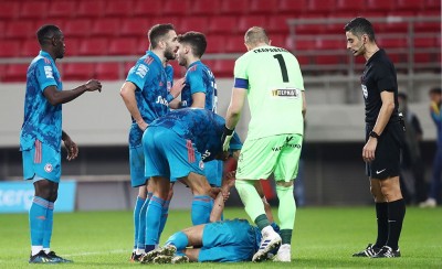 Σε λίγο θα μας πουν ότι ευνοούμαστε κιόλας από την διαιτησία…