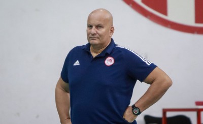 Επίσημα διαζύγιο με Κλιάιτς