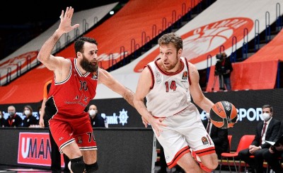 Χωρίς Βεζένκοβ κόντρα στην Μπαρτσελόνα