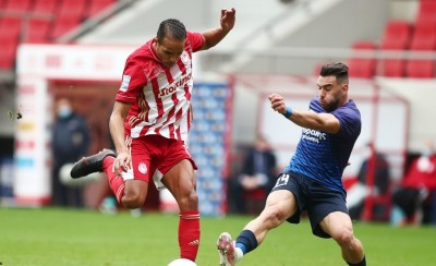 Σαλάχ, Μανέ και Ομπαμεγιάνγκ...βλέπουν την πλάτη του «πιστολέρο»