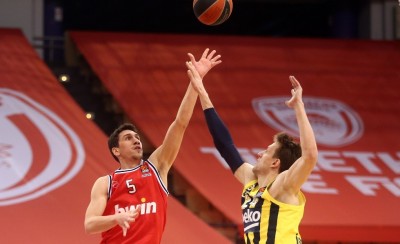 «Πρέπει να παλεύουμε...»