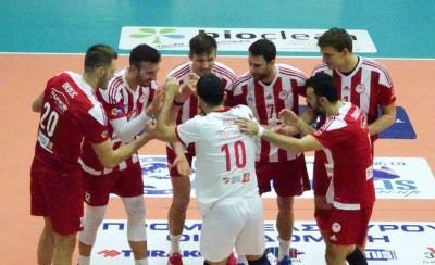 Μία ανάσα από την κούπα...