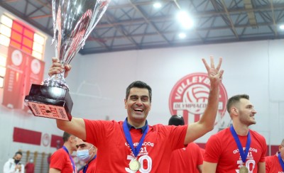 «Χαρούμενος που συνεχίζω στον Ολυμπιακό»