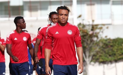 Δε γινόταν να κάνει εκεί...