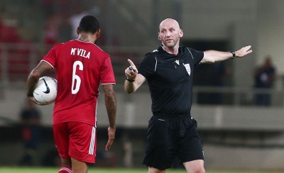 Έκλεισε τα μάτια σε κόκκινη και πέναλτι!