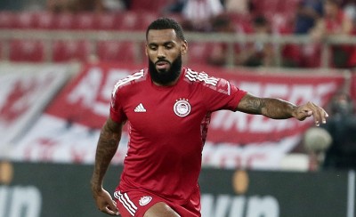 Νοκ άουτ ο Εμβιλά