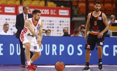 «Νίκη με τον κόσμο μας»