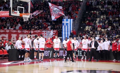 Ο κόσμος δίπλα στην ομάδα!