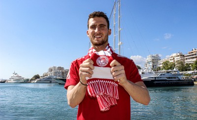 «Περήφανος που θα αγωνίζομαι με το σκουφάκι του Ολυμπιακού»