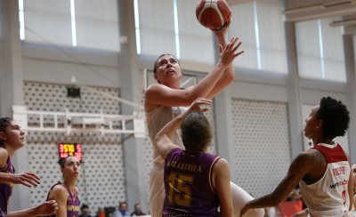 Συνεχίζει με νέα νίκη