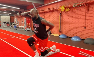 Σκληρή δουλειά από Έισι, σύντομα με την ομάδα!