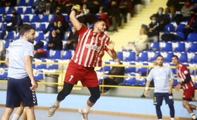 Καραμπουρνιώτης: «Συγχαρητήρια σε όλους! Κοιτάμε τα επόμενα ματς»