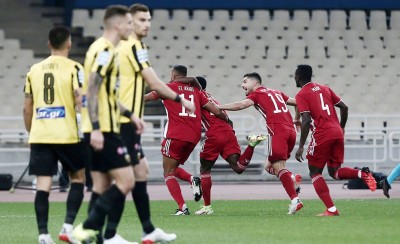 Εκτός τόπου και χρόνου όποιος μιλάει για εξάρες