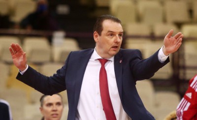 Ζίμπαρτς: «Πρέπει να παίζουμε με ένταση»