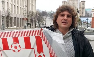 Τρομερό βίντεο: Χαρταετός Ολυμπιακού στο κέντρο του Κιέβου από τον Τάσο Τσιάμη! (video)