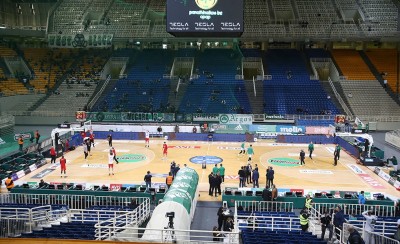 Δεν γεμίζετε ταξί, ούτε με τον ταξιτζή