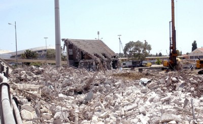 Σαν σήμερα: «Στα σκαλοπάτια και στα τσιμέντα…» (photos/video)