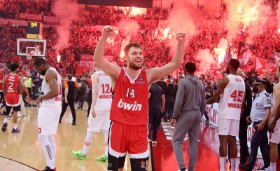 Θύρα 7: «Μια νύχτα του ΟΛΥΜΠΙΑΚΟΥ όλη σας η ζωή»!