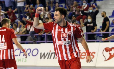 Με πούλμαν από το Καραϊσκάκη στη Χαλκίδα