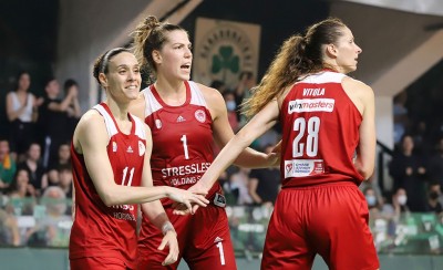 ΑΝΤΕ ΓΕΙΑ! Πήρε το πρωτάθλημα ΜΕΣΑ ΣΤΗ ΛΕΩΦΟΡΟ ο Θρύλος!