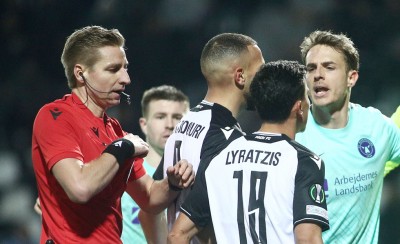 Οι διαιτητές στο Ολυμπιακός-Σλόβαν