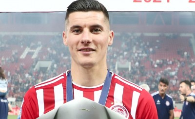 Κοιτάζουν Βρουσάι σε Ολλανδία και Πορτογαλία...