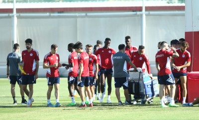 Εντός λίστας Χουάνγκ, Βρουσάι, Κούτρης και Χασάν, εκτός οι Σωκράτης, Τικίνιο