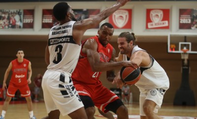 «Κλικ» από το φιλικό του Θρύλου (photos)