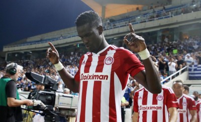 Έφτασε τα 100 «ερυθρόλευκα» ματς ο Μπα! (video)