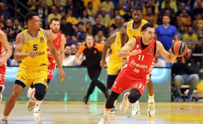 Λύγισε στο φινάλε