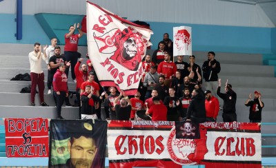 Μικρό... Παπαστράτειο το Ιωνικό κολυμβητήριο! (photos)